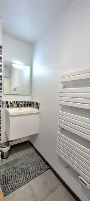 T2 Pool & Terrasse - Parking - Metro - Wifi Apartman Toulouse Kültér fotó